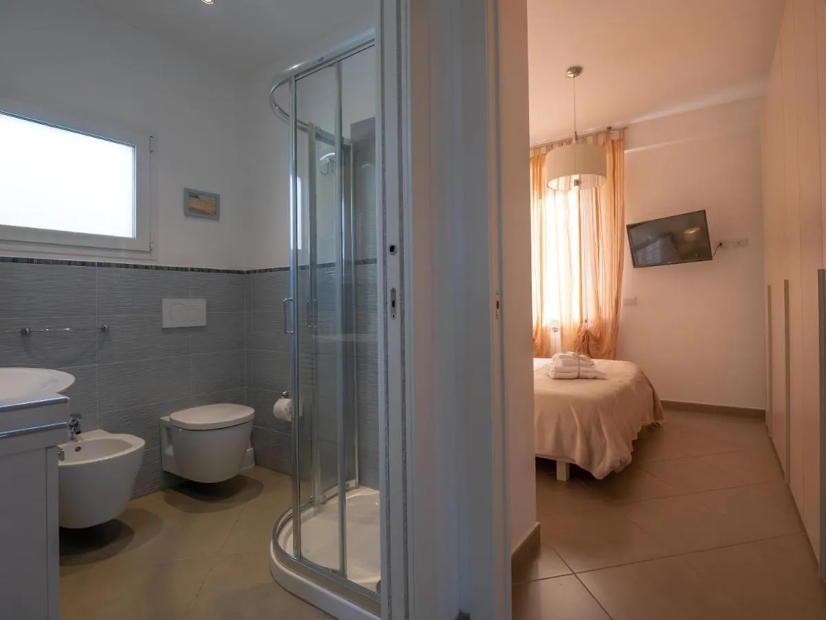 Casa Felice - Lavanda Pietra Ligure 0*,  Italia